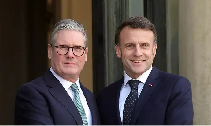 Keit Starmer y Emmanuel Macron. / x