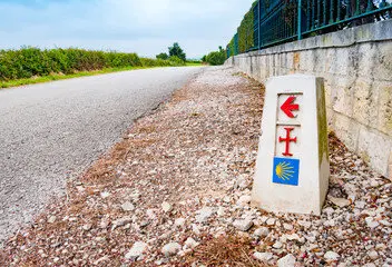 Se&ntilde;alizaci&oacute;n del Camino Lebaniego. / A.S.P