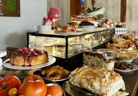 La mesa de postres del restaurante. / IG