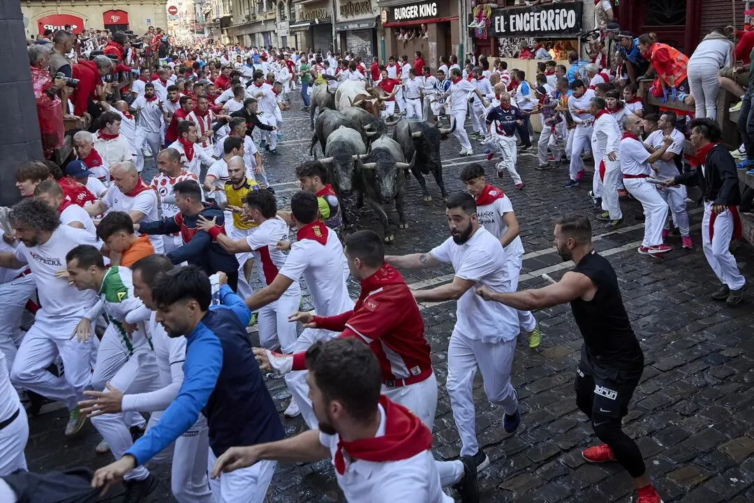 Sexto encierro de San Fermin. / Ruben Albarran