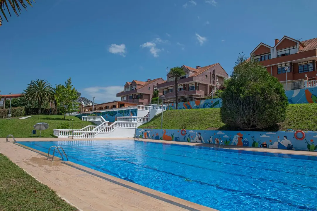 Piscinas municipales de Reocin. / A.E.