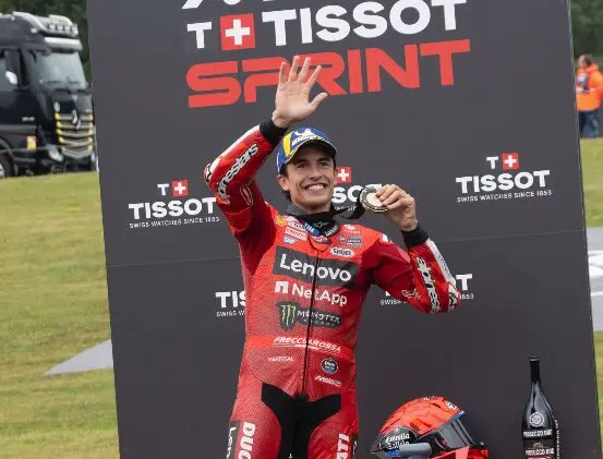 M&aacute;rquez vuelve a ganar tras una gran carrera. / EP