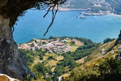 En el este de Cantabria, muy cerca del l&iacute;mite con Vizcaya, se esconde un lugar donde a&uacute;n se escucha el silencio. / A.S.