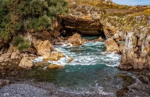 El Pedregal, la piscina natural de Castro Urdiales. / A.S.