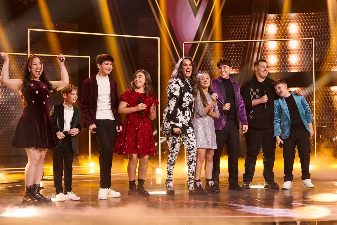 Mal&uacute; cantando en la gala final con los finalistas. / A3