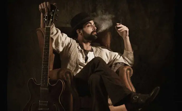 El guitarrista, compositor y productor c&aacute;ntabro Javier Escudero. / x