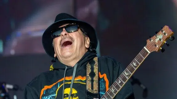 Carlos Santana conmemora 25 a&ntilde;os del disco Supernatural con una nueva gira. / EP