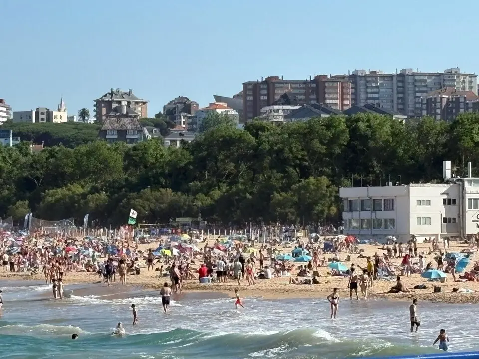 AVUTCAN considera inconstitucional y retroactivo el nuevo decreto sobre viviendas tur&iacute;sticas. / alerta