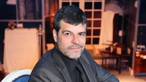 Andoni Ferre&ntilde;o reaparece en televisi&oacute;n para promocionar la obra Se alquila. / EP
