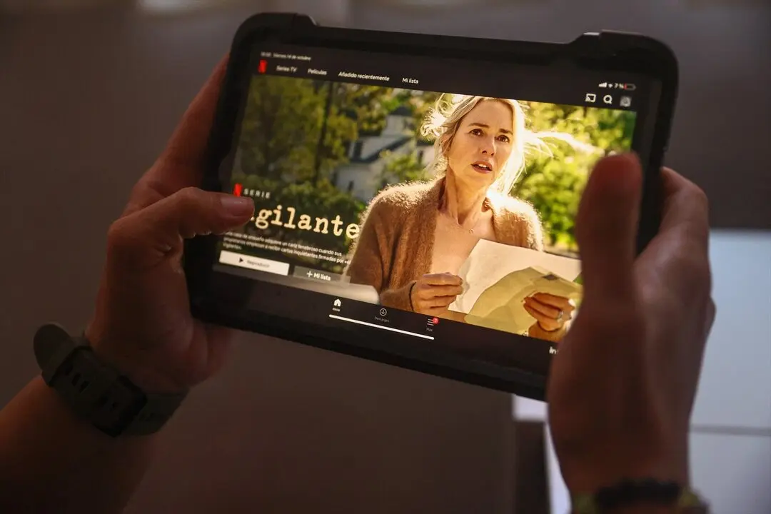Un usuario se conecta a la plataforma Netflix. / Eduardo Parra