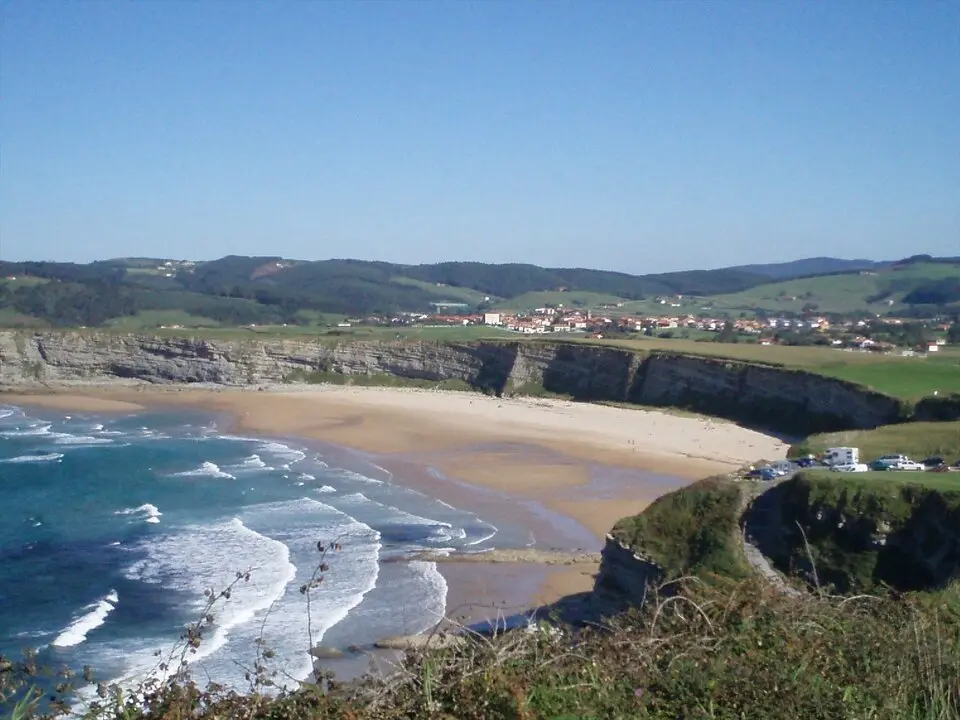 Imagen de la playa de Langre en el municipio de Ribamont&aacute;n al Mar. / EP