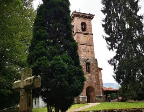 Un rinc&oacute;n de Esles, en Cantabria. / paulphotograph