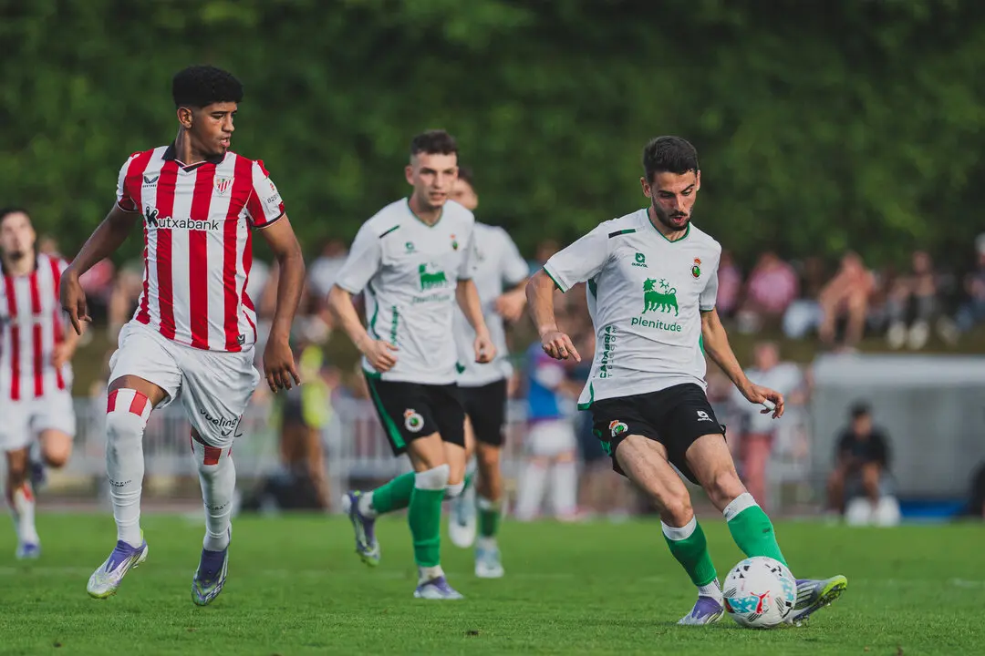 Partido entre Athletic y Racing en La Maruca. / RRC