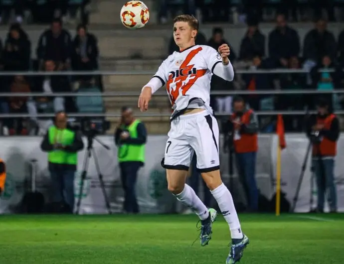 El zaguero del Rayo Vallecano, Pelayo Fern&aacute;ndez. / x