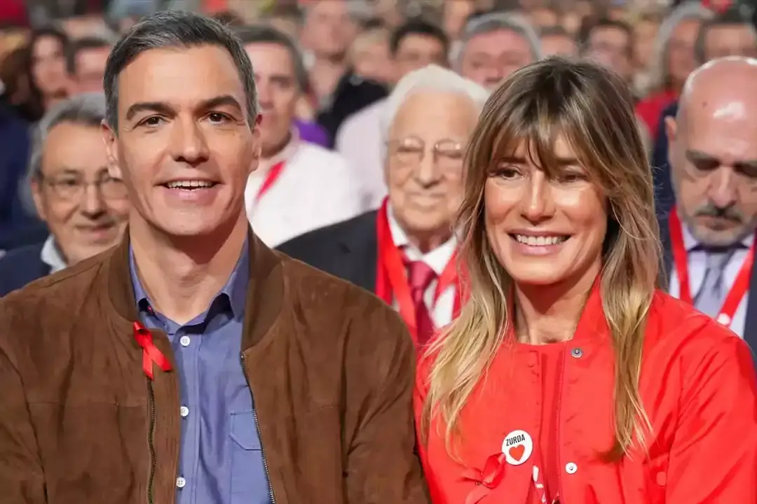 El presidente del Gobierno, Pedro S&aacute;nchez y su mujer, Bego&ntilde;a G&oacute;mez. / EP