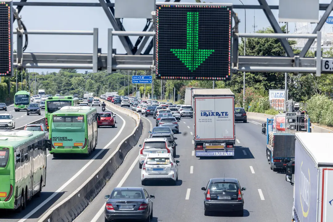 El puente del 15 de agosto traer&aacute; millones de desplazamientos y un despliegue total de medios de la DGT. / EP
