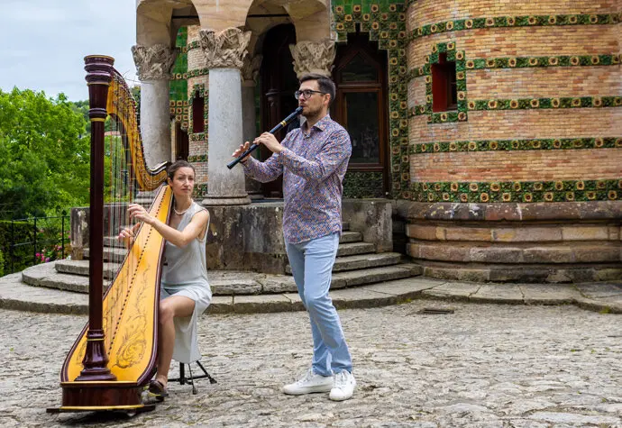 Los m&uacute;sicos Annie Chambers y Borja Feal. / x