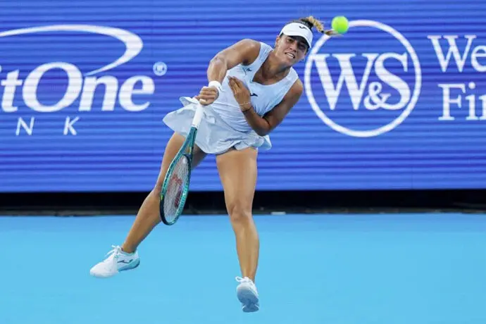 La tenista espa&ntilde;ola J&eacute;ssica Bouzas en el torneo de Monterrey. / x