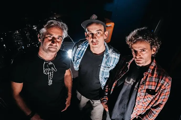 El grupo Vito bardal sobre los escenarios. / x