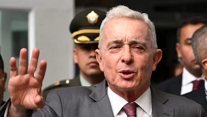 El expresidente de Colombia &Aacute;lvaro Uribe. / x