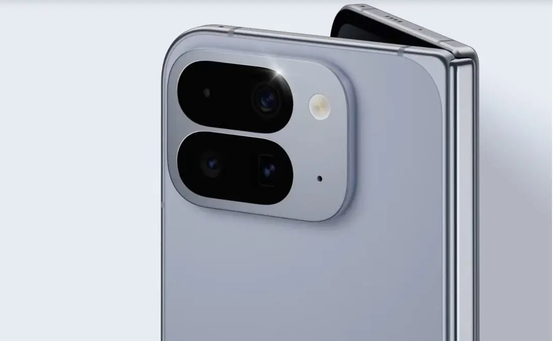 Pixel 10 Pro Fold. / EP