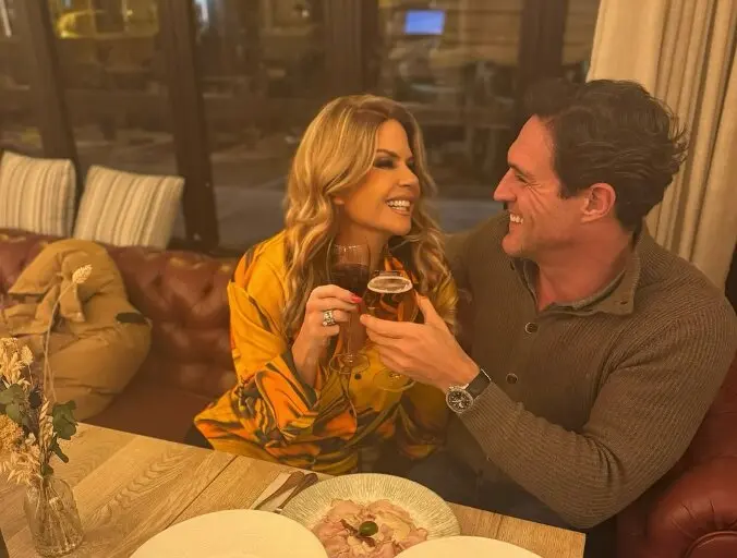 Makoke y Gonzalo durante una cena. / IG
