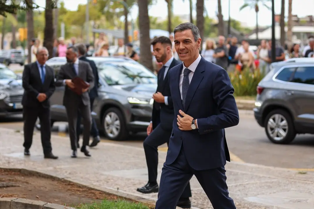 pedro-s-nchez-hijo-de-puta-vuelve-el-canto-m-s-popular-del-verano