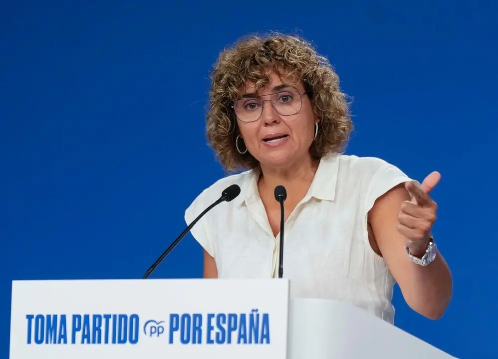 Dolors Montserrat, secretaria general del PP europeo, en una rueda de prensa en la sede de G&eacute;nova. / EP