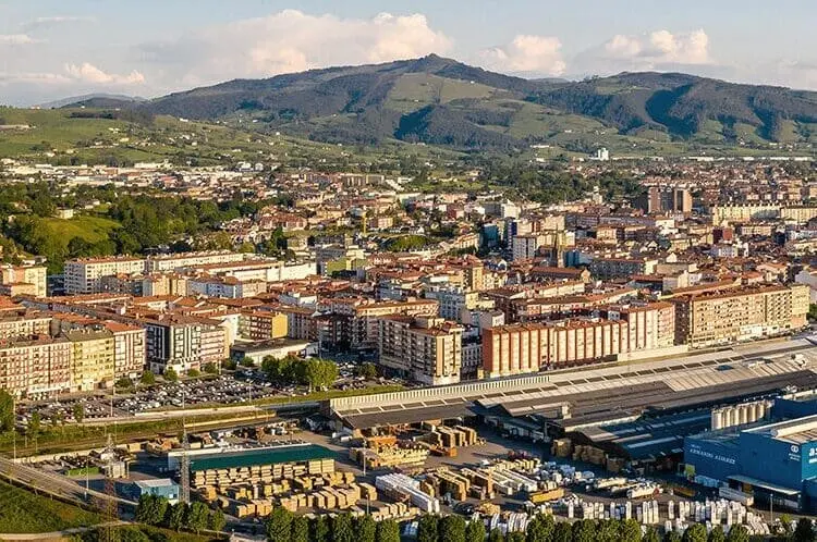 Vista desde arriba de Torrelavega. / A.E