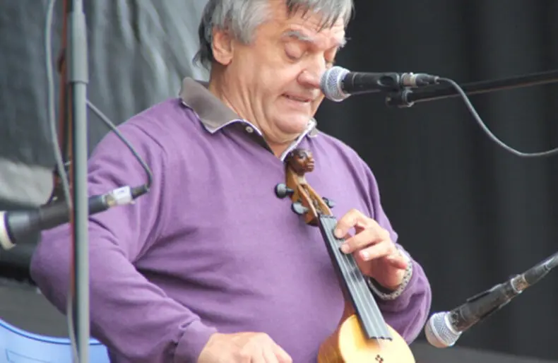 El compositor y rabelista c&aacute;ntabro Chema Puente. / x