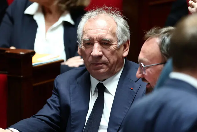El primer ministro franc&eacute;s Fran&ccedil;ois Bayrou. / x