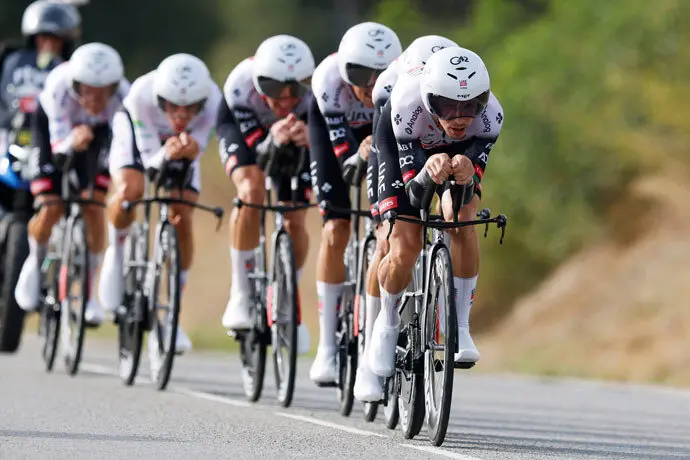 El UAE Team Emirates-XRG se lleva la contrarreloj en la quinta etapa de La Vuelta. / x