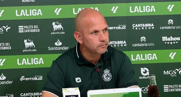 Jos&eacute; Alberto durante le rueda de prensa. / RRC