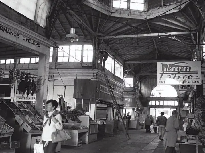 Foto antigua del Mercado del Este. / Mercado del Este