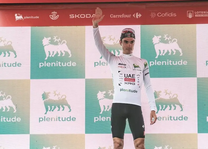 El ciclista espa&ntilde;ol, Juan Ayuso durante La Vuelta. / EP