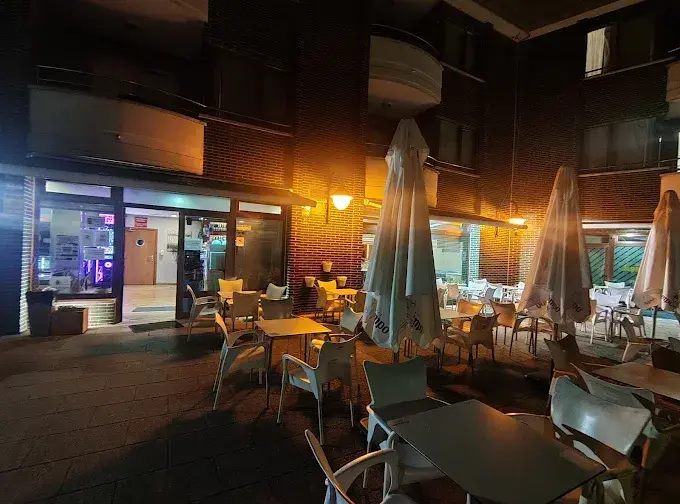&iquest;Un sitio donde comer bien, con ni&ntilde;os entretenidos y sin preocuparte del coche? En Liencres existe y cada vez m&aacute;s viajeros lo descubren. / EP