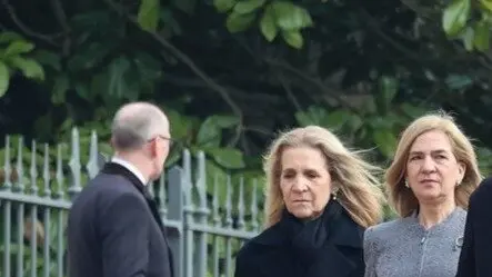 La infanta Elena junto a su hermana, la infanta Cristina. / EP / Archivo