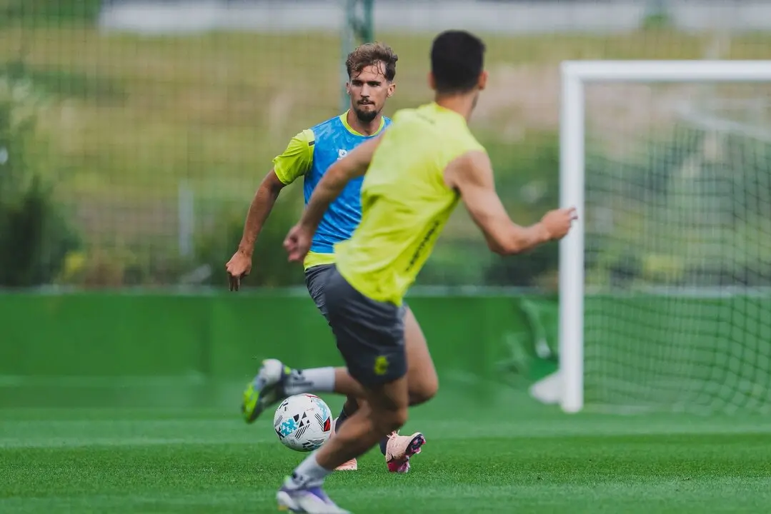 Los verdiblancos durante un entrenamiento. / RRC