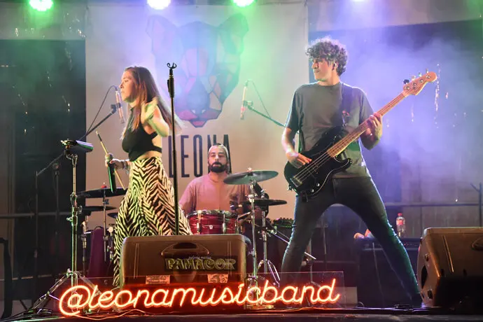 El grupo c&aacute;ntabro de indie-rock 'Leona'. / x