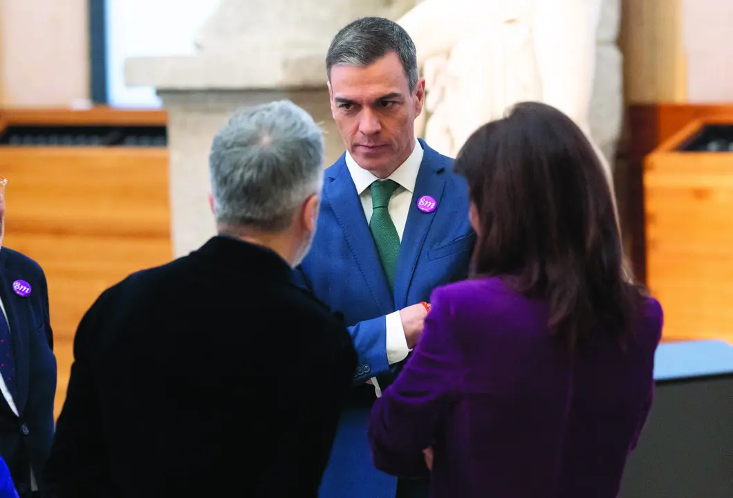 &Iacute;&ntilde;igo Fern&aacute;ndez carg&oacute; contra el Gobierno de Pedro S&aacute;nchez en el Senado, acus&aacute;ndole de humillar a las mujeres, reducir condenas a violadores, ocultar informaci&oacute;n sobre pulseras antimaltrato y no frenar el aumento de agresiones sexuales en Cantabria. / EP