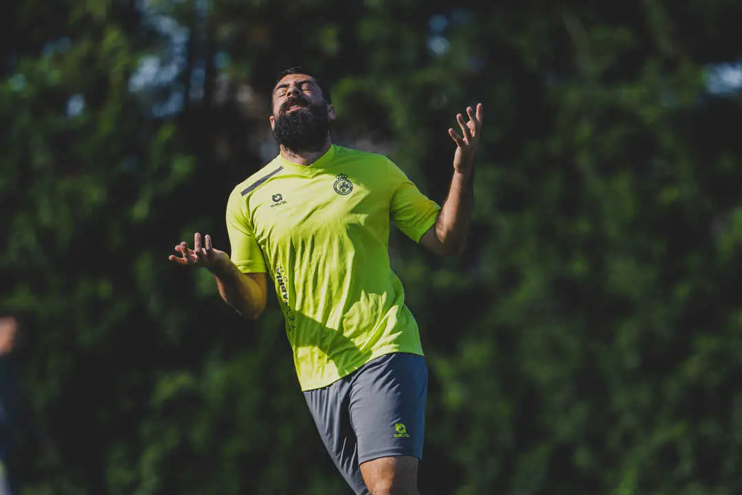 Villalibre durante el entrenamiento de ayer. / RRC