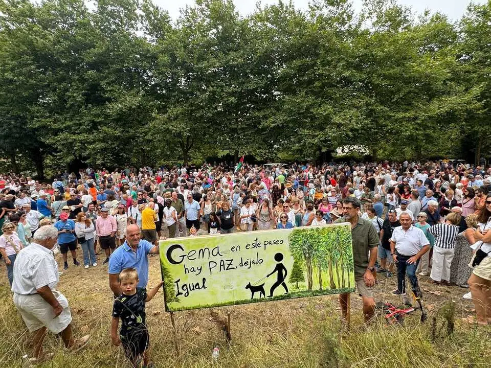 En lugar de las autocaravanas, el nuevo plan contempla la creaci&oacute;n de m&aacute;s plazas de aparcamiento. / Comit&eacute; en defensa de Matale&ntilde;as