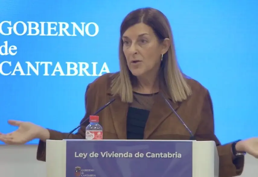 La presidenta de Cantabria, Mar&oacute;a Jos&eacute; Sa&eacute;nz de Buruaga. / a.e