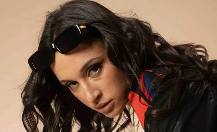 La cantante urbana Sof&iacute;a Gabanna durante una entrevista. / x