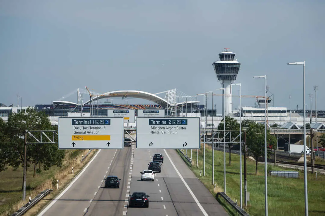 La amenaza se expande: en pocas semanas, aeropuertos de Dinamarca, Noruega, Polonia y ahora M&uacute;nich han tenido que cerrar por drones no identificados. / EP