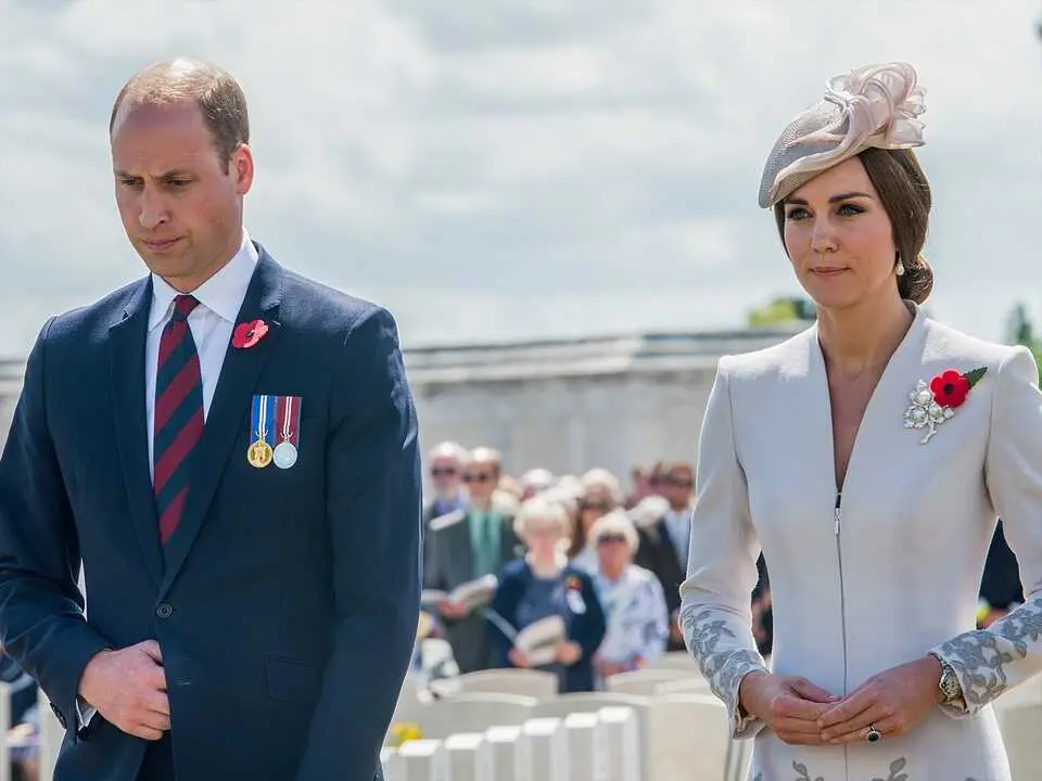 El pr&iacute;ncipe Guillermo y Kate Middleton en una foto de archivo. / EP