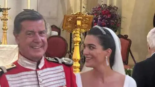 Cayetano Mart&iacute;nez de Irujo y B&aacute;rbara Mirjan. / X