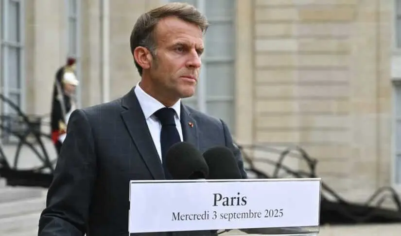 Emmanuel Macron se enfrenta a un dilema fatal: resistir en una Asamblea fracturada o disolverla y jug&aacute;rselo todo en las urnas. / EP
