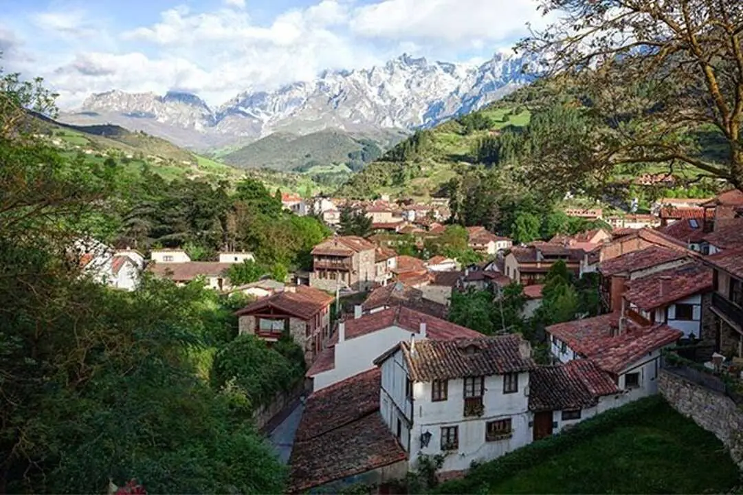 Vista panor&aacute;mica de uno de los rincones de Potes. / EP