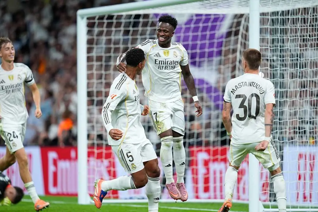 Los jugadores del Real Madrid celebran un gol de Vinicius. / EP